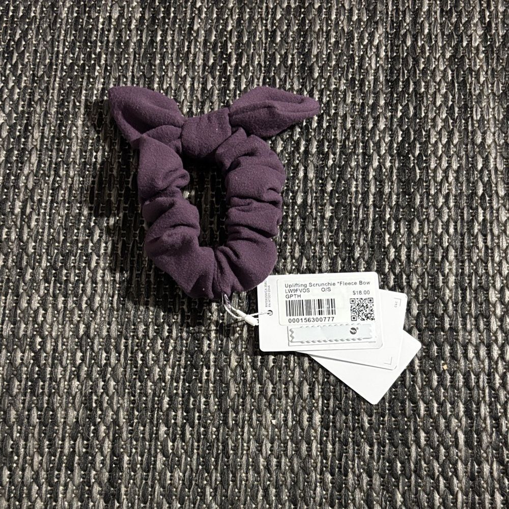 Lululemon Uplifting Scrunchie *Fleece Bow Grape Thistle NEW